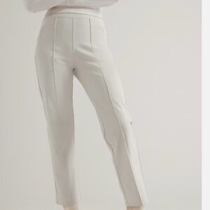 Athleta Headlands Hybrid Pant Color Beige Tan  Pull On Size 6/T